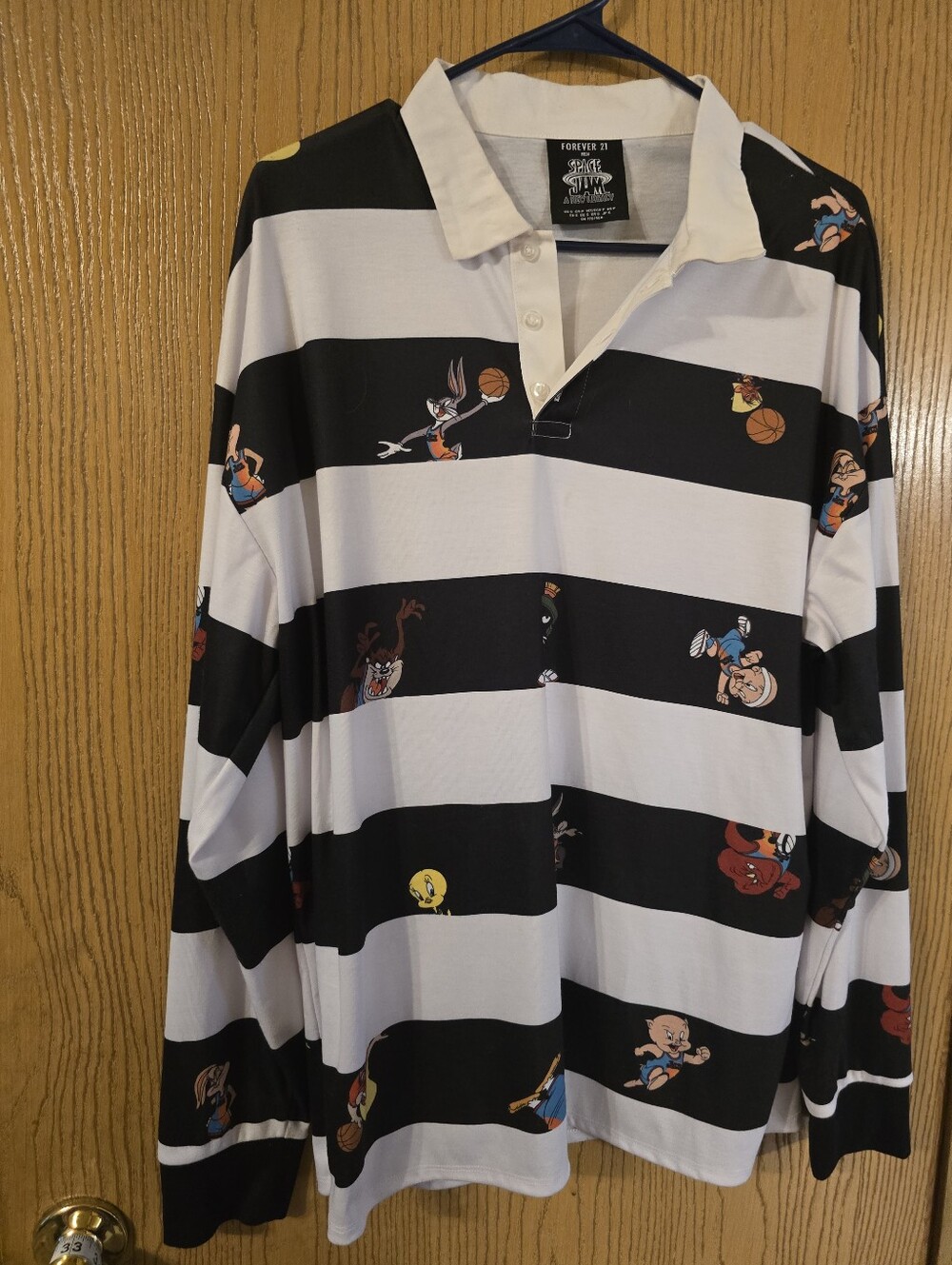 Forever 21 Men Black & White Striped Rugby with Looney Tunes Characters